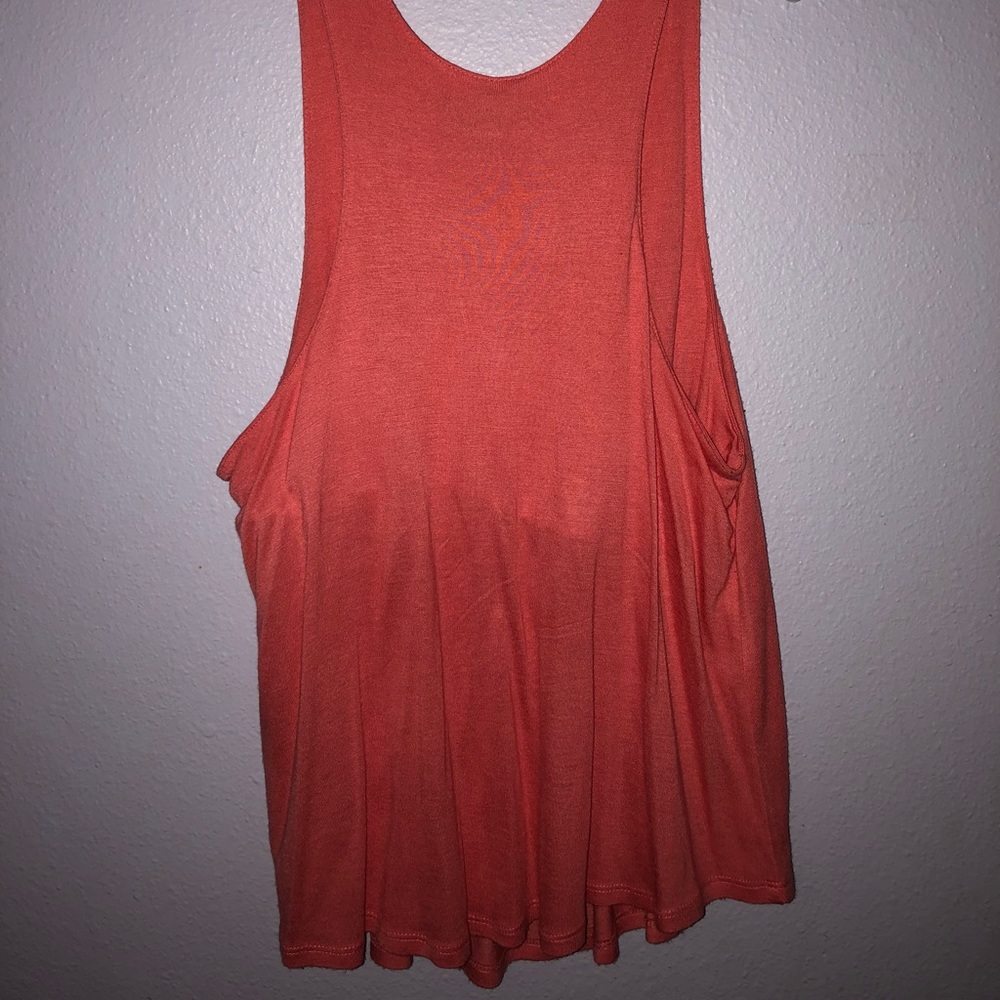 Tank Tops - Picture 4 of 4